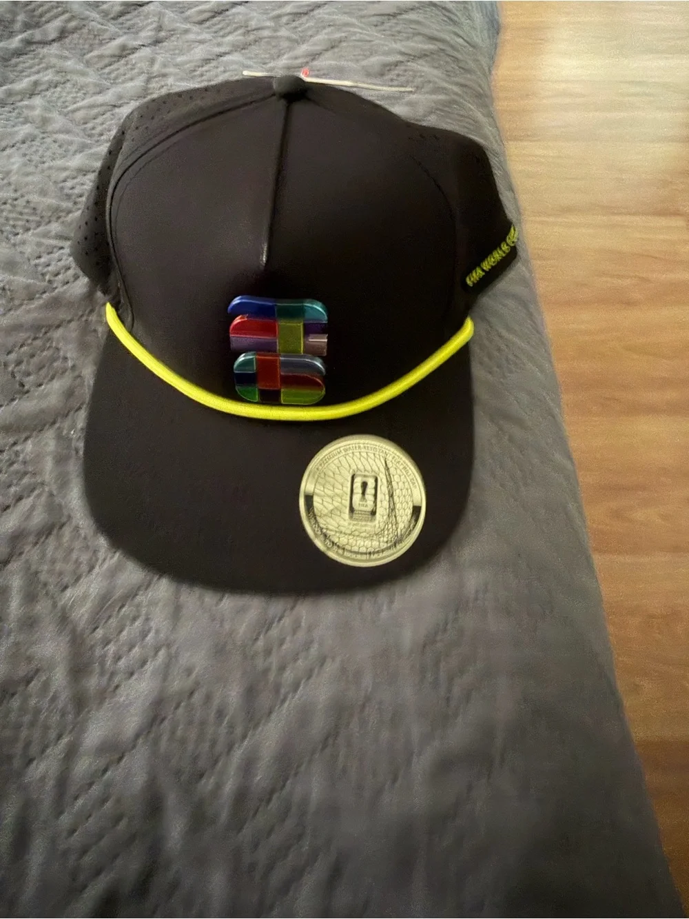 Brand new”FIFA”cap.One size,color-black/noir/negro.🖤